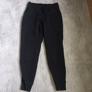 Lululemon black joggers
